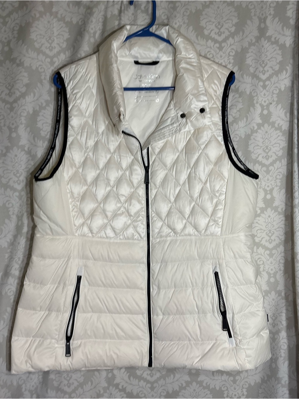Calvin Klein “Performance” Down Vest XL New without Tags - Picture 1 of 12